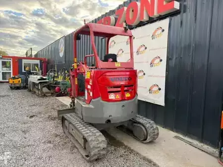 Mini excavators 2017 Volvo ECR25D (5)