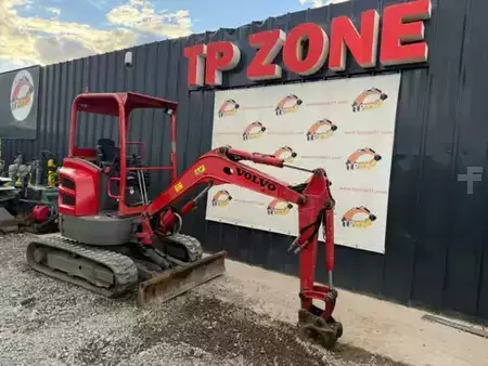 Mini excavators 2017 Volvo ECR25D (8)