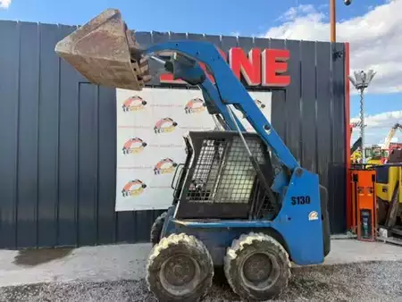 Bobcats 2011 Bobcat S130 (2)