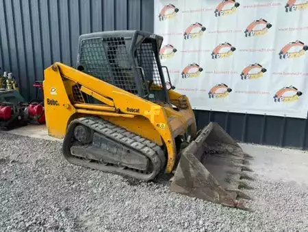 Ostatní 2007 Bobcat T140 (11)