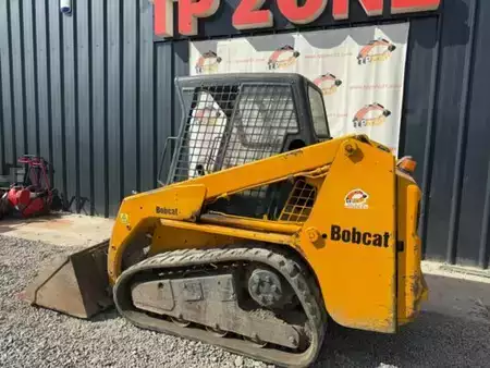 Ostatní 2007 Bobcat T140 (12)
