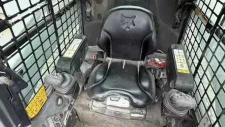 Ostatní 2017 Bobcat T870 HF (11)