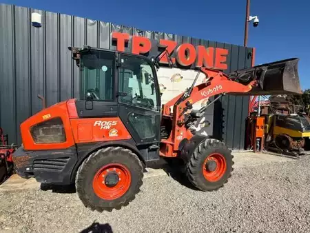 Ładowarki kołowe 2018 Kubota R065 (1)