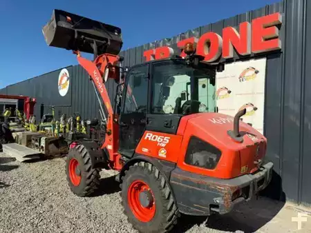 Ładowarki kołowe 2018 Kubota R065 (10)