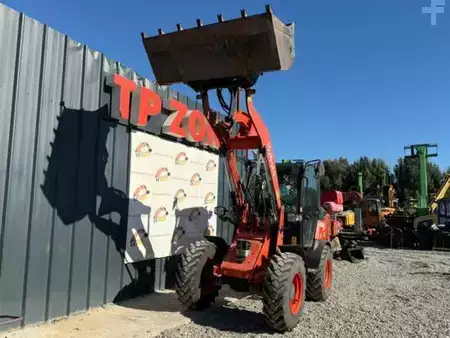 Ładowarki kołowe 2018 Kubota R065 (13)