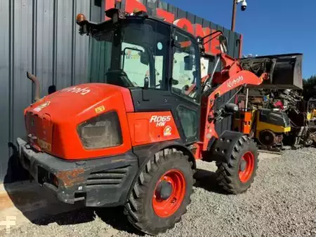 Ładowarki kołowe 2018 Kubota R065 (3)