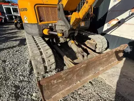 Ostatní 2017 Volvo ECR88D (16)