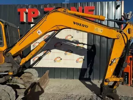 Ostatní 2017 Volvo ECR88D (4)
