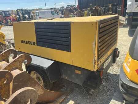 Kompresor
 2000 KAESER M56 (5)