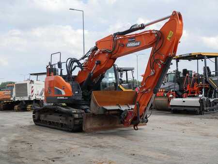 Doosan DX235LCR-5