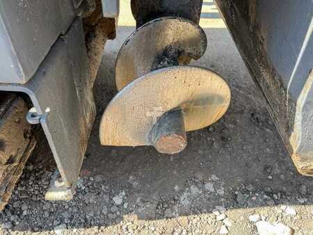 Tracked pavers 2014 VÖGELE Super 800 (10)