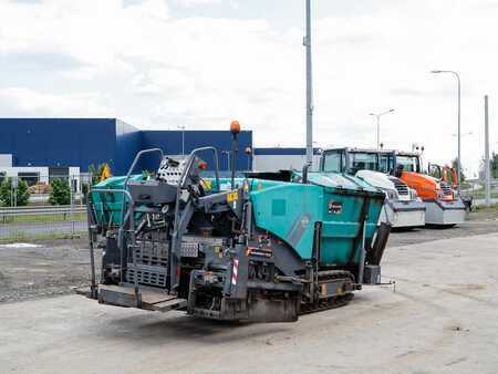 Finisseurs sur chenilles 2010 VÖGELE Super 800 (6)