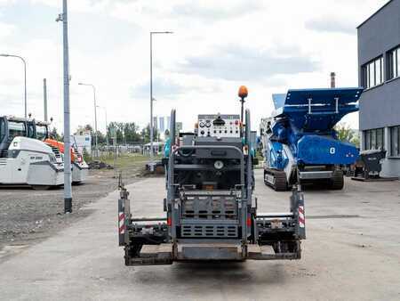 Finisseurs sur chenilles 2010 VÖGELE Super 800 (7)