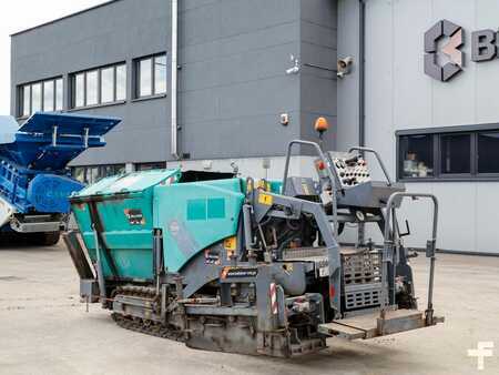 Finisseurs sur chenilles 2010 VÖGELE Super 800 (8)