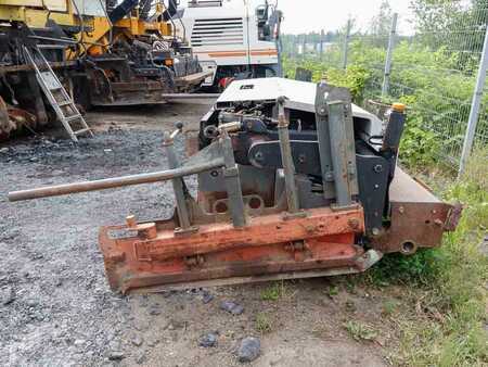 Tracked pavers 2001 Ingersoll Rand ABG VB 78 (4)