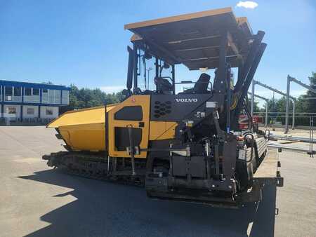 Raupenfertiger 2018 Volvo ABG P7820C (3)
