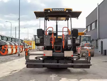 Tracked pavers 2019 Volvo P2820D (7)