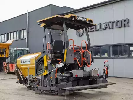 Tracked pavers 2019 Volvo P2820D (8)
