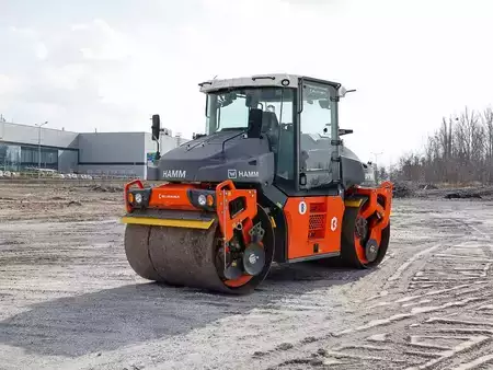 Tandemové válce 2021 Hamm DV+ 90i VV-S (4)