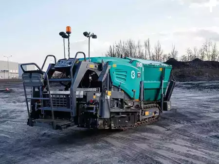 Tracked pavers 2018 VÖGELE Super 800-3i (8)
