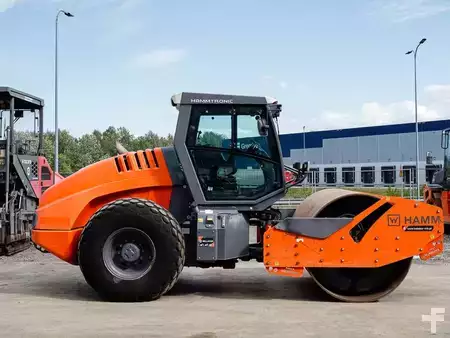 Compactador monocilíndrico 2017 Hamm H13i (5)