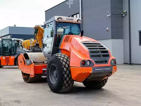 Compactador monocilíndrico 2017 Hamm H13i (8)