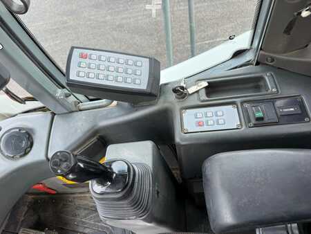 Chargeuse sur pneus 2015 Liebherr L 566 / BJ. 2015 / 11.000H/Klima/ZSA/WAAGE (20)