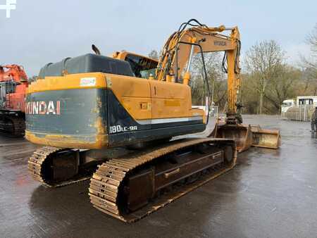 Koparki gąsienicowe 2016 Hyundai Robex 180 LC-9 A /BJ. 2016/11480H/SW/Klima/3Löffel (5)