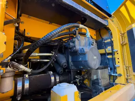 Kettenbagger 2019 Komatsu PC 490 LC-11 //BJ. 2019 / 7509H/ SW/ZSA/Alle Leitg (13)