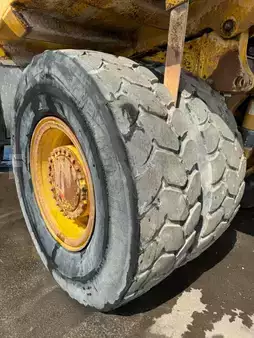 Dampry  2006 Komatsu HD 405-6 //BJ. 2006 - 21317H (13)