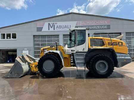 Radlader 2018 Liebherr L550 Xpower ** BJ. 2018 *5044H/ZSA/Klima/SW/TOP (1)