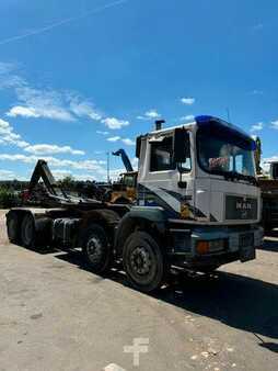 MAN 35.403 Abrollkipper ** BJ. 1999 * 599000 KM