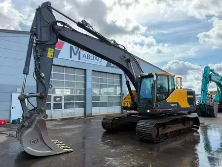 Rupsgraafmachines 2015 Volvo EC 220 EL // BJ. 2015 / 14334H/ZSA/Klima/SW (19)
