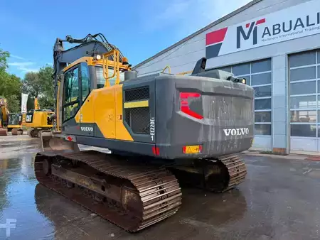 Rupsgraafmachines 2015 Volvo EC 220 EL // BJ. 2015 / 14334H/ZSA/Klima/SW (2)