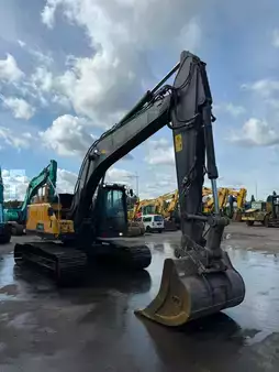 Rupsgraafmachines 2015 Volvo EC 220 EL // BJ. 2015 / 14334H/ZSA/Klima/SW (6)