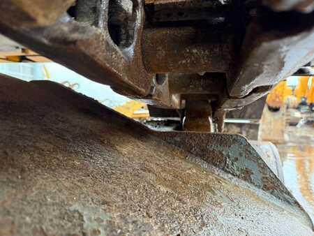 Lánctalpas kotrógép 2013 Liebherr R946 LC //BJ. 2013/9580H/ZSA/SW/Klima/TOP (16)