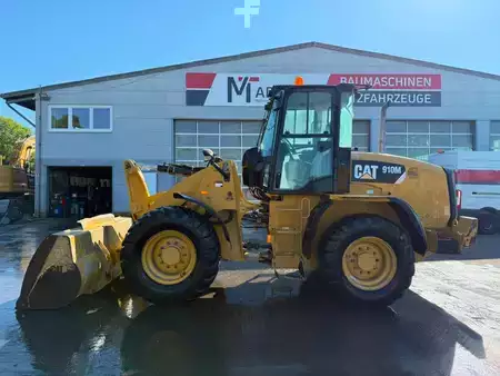 Ładowarki kołowe 2018 Caterpillar 910 M // BJ. 2018/1084H/3.rd Line (1)