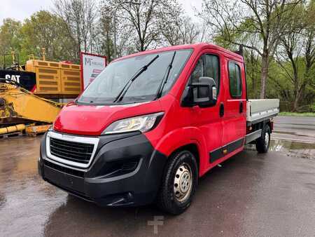 Autres 2018 Peugeot Boxer Pritsche D3MGC **EZ. 2018 * 248998KM/DBLKab (1)