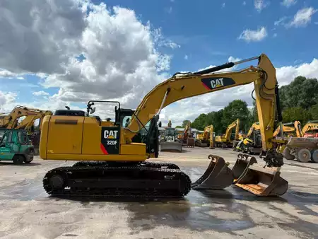 Hydraulic Excavators 2017 Caterpillar 320 FL // BJ. 2017 / 13256H/Klima/SW/3 Löffel (5)