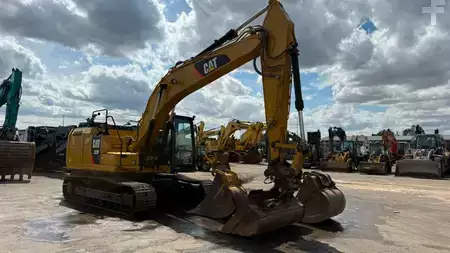 Hydraulic Excavators 2017 Caterpillar 320 FL // BJ. 2017 / 13256H/Klima/SW/3 Löffel (8)