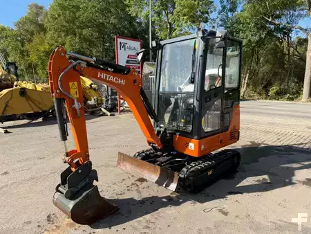 mini escavadeira 2022 Hitachi ZX 19-6 CR //BJ. 2022/ 324H/SW/Hammerleitung (2)