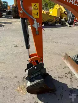 mini escavadeira 2022 Hitachi ZX 19-6 CR //BJ. 2022/ 324H/SW/Hammerleitung (9)