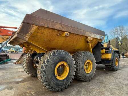 Knickgelenkte Muldenkipper/Dumper 2008 Komatsu HM 400-2 //BJ. 2008/13430/Klima/6X6/ (5)