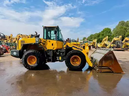 Radlader 2007 Komatsu WA 320-5 //BJ 2007 / 10549H/ZSA/Klima (6)