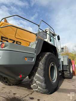 Chargeuse sur pneus 2015 Liebherr L 576 **BJ. 2015* 5446 H/Klima/WAAGE/ZSA ** (12)