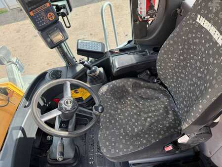 Chargeuse sur pneus 2015 Liebherr L 576 **BJ. 2015* 5446 H/Klima/WAAGE/ZSA ** (20)