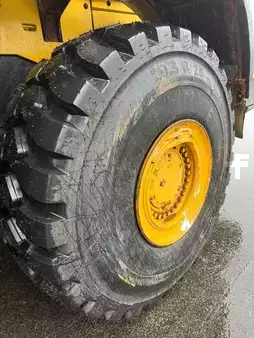 Pale Gommate 2013 Komatsu WA 500-7 //BJ. 2013/20345H/ZSA/Neue Bereifung (19)