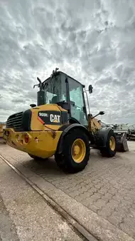 Hjullæsser 2013 Caterpillar 908 H // BJ. 2013 / 5819H/SW/Klappschaufel (15)