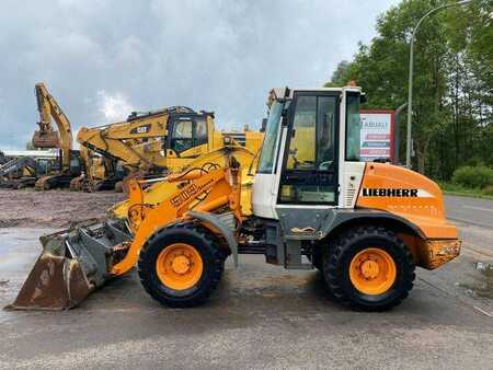 Radlader 2005 Liebherr L509 Stereo **BJ. 2005 *11510 H/SW/Klappschaufel (1)