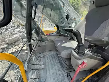 Kedjegraver 2016 Volvo EC 380 D L //BJ. 2016 / 8700H/SW/ZSA/TOP (14)